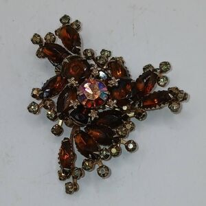 Vintage brown stone brooch